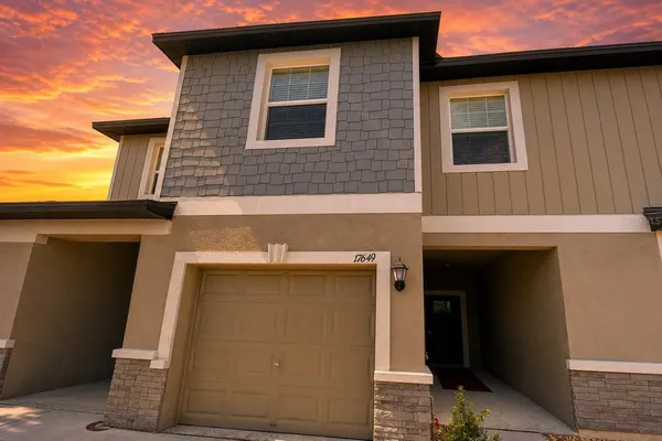 $2,350 | 17649 Nectar Flume Drive, Land O Lakes, FL 34638