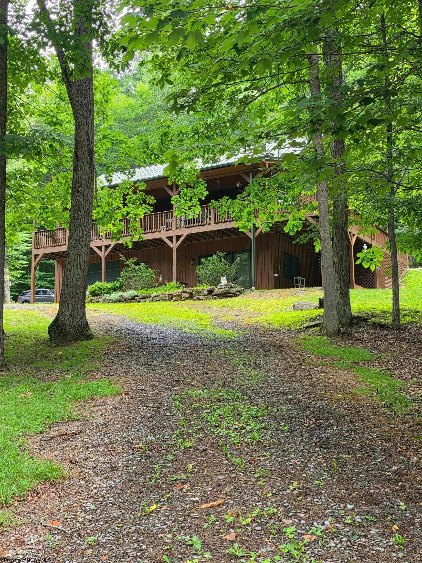 380 Flint Road Hillsboro, WV 24946 - Photo 24 of 31 Gallery Image 24