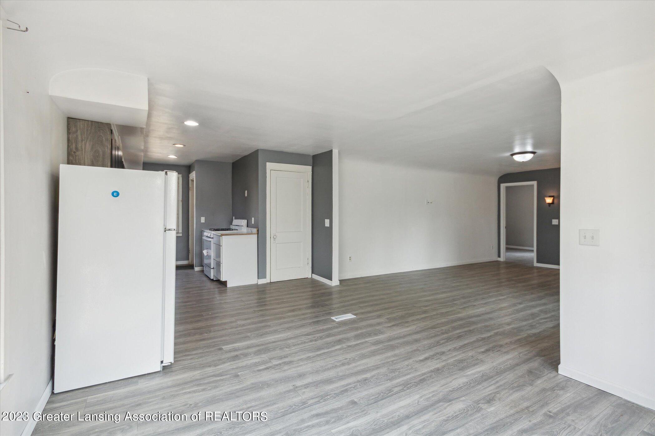2690 Eaton Rapids Road Lansing, MI 48911 - Photo 11 of 37 11-2690-Eaton-Rapids-Rd-Lansing-MI-48911