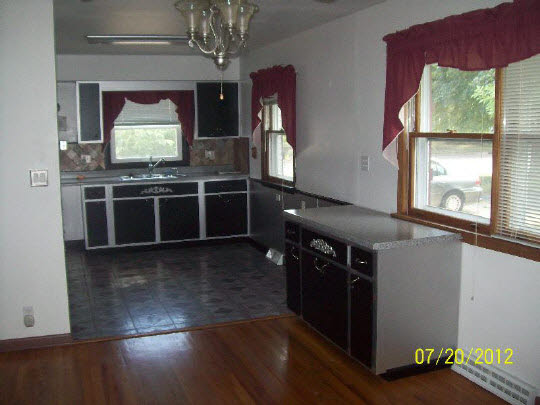 905 Brookfield Road Rockford, IL 61107 - Photo 3 of 10 Gallery Image 3