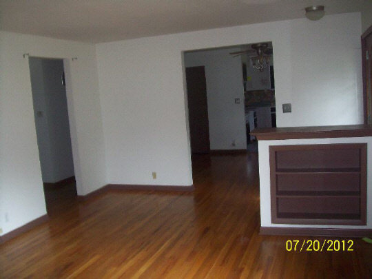 905 Brookfield Road Rockford, IL 61107 - Photo 4 of 10 Gallery Image 4