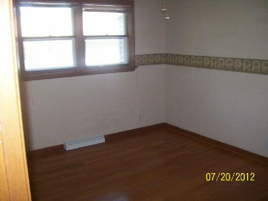 905 Brookfield Road Rockford, IL 61107 - Photo 6 of 10 Gallery Image 6