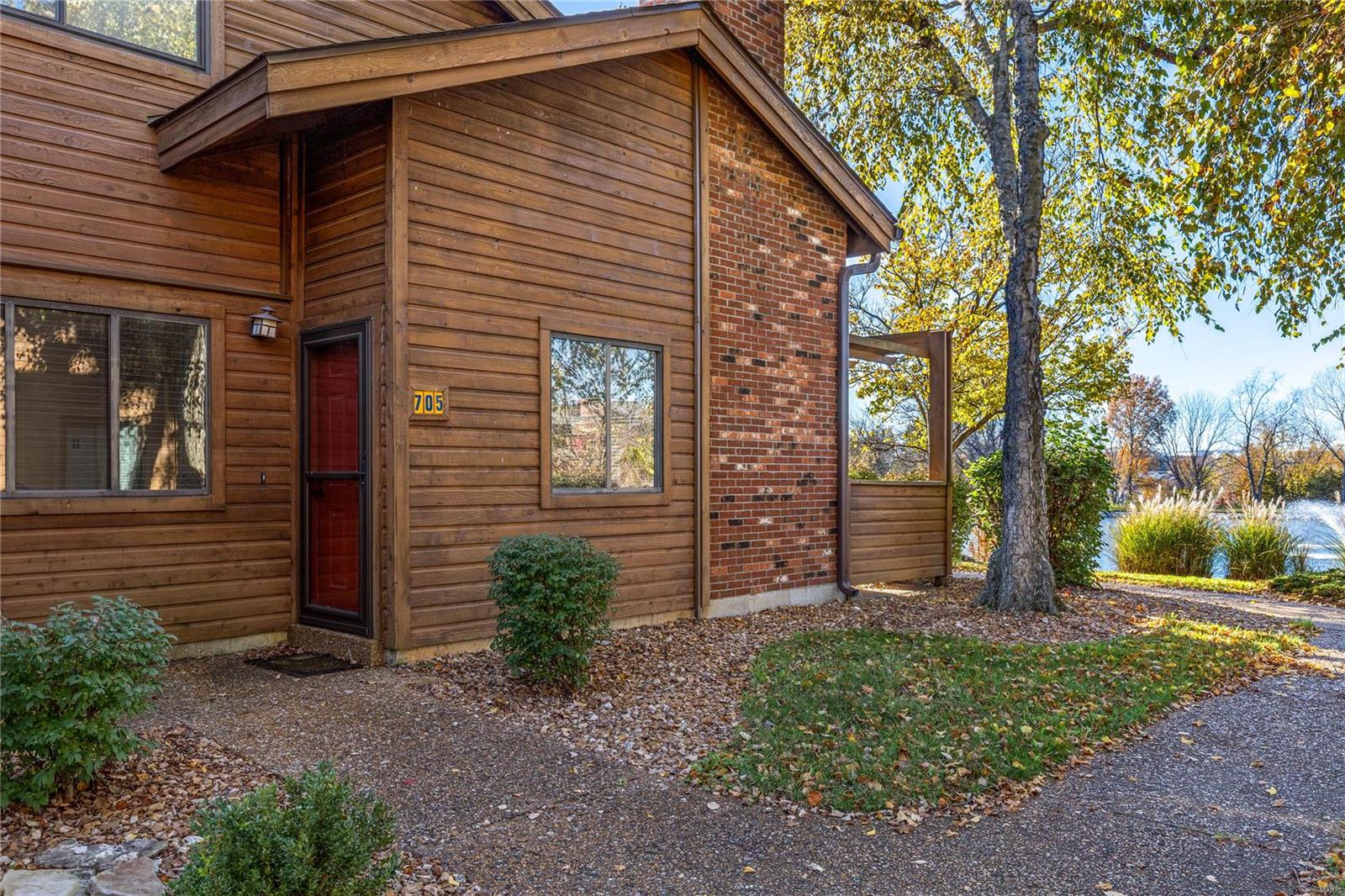 705 Hemingway Lane Weldon Spring, MO 63304 - Photo 12 of 34