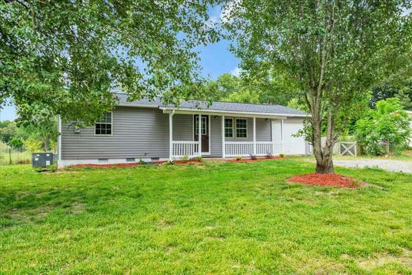 $215,000 | 72 West 1st Street, Hillsboro, TN 37342