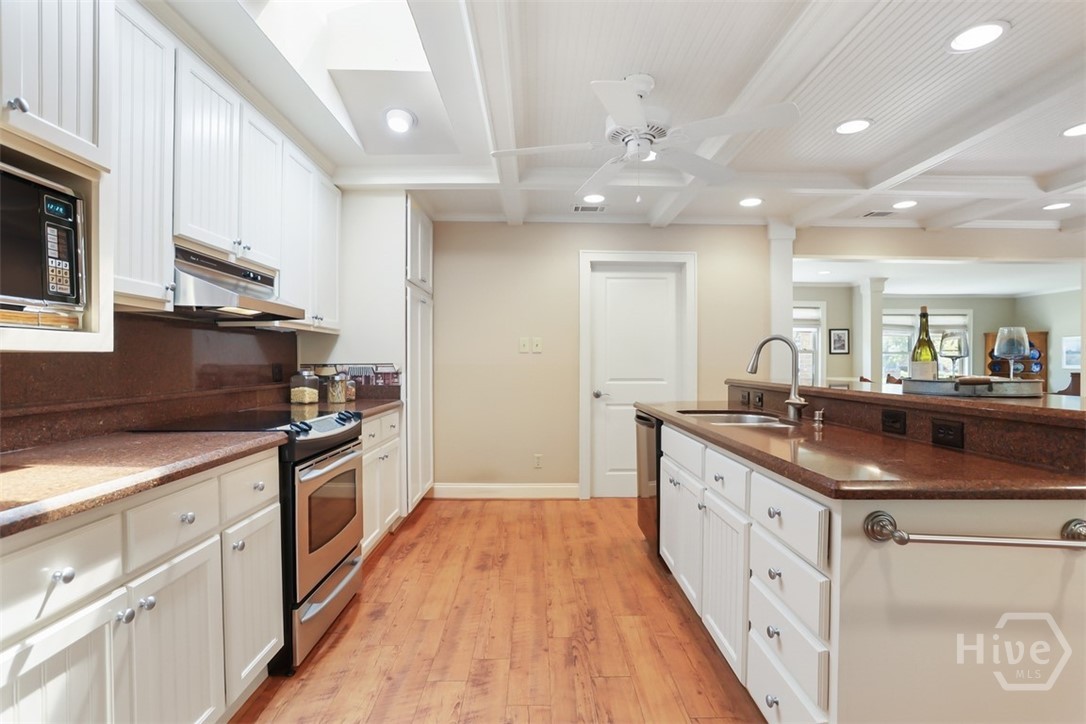 7 Mistletoe Court Savannah, GA 31419 - Photo 17 of 46