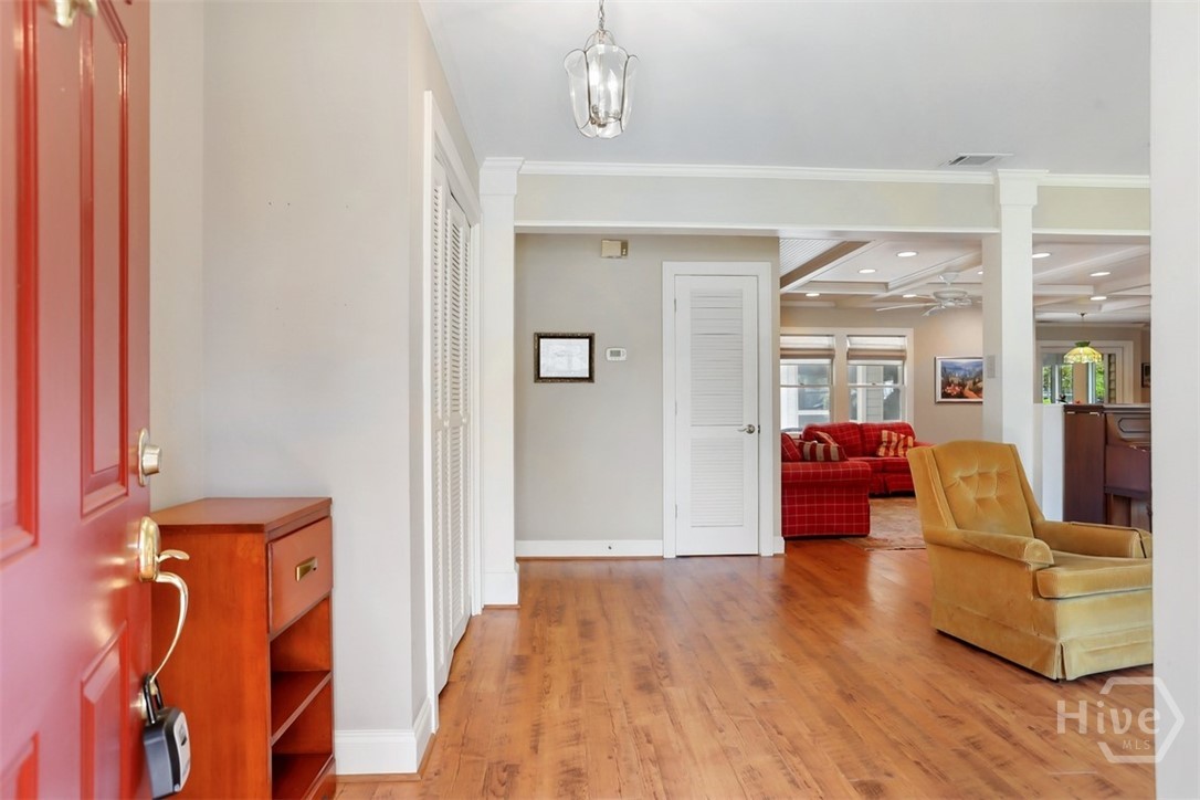 7 Mistletoe Court Savannah, GA 31419 - Photo 4 of 46