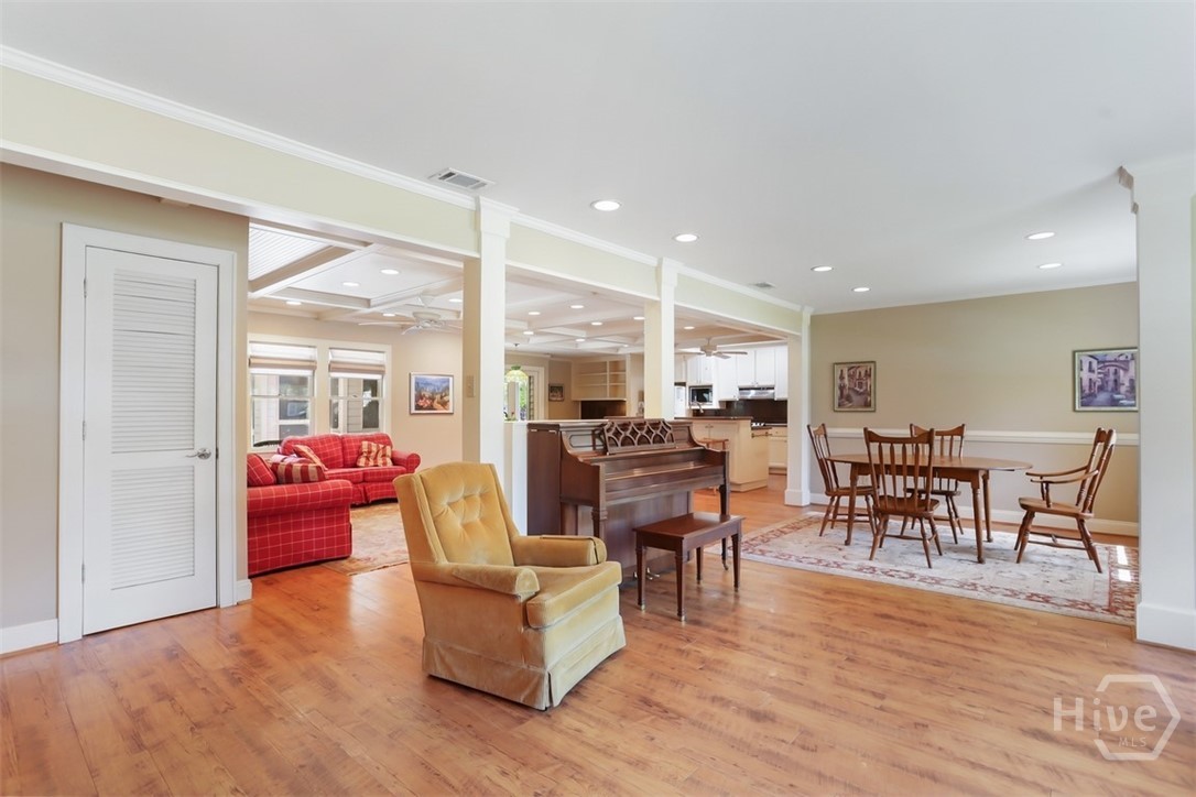 7 Mistletoe Court Savannah, GA 31419 - Photo 5 of 46