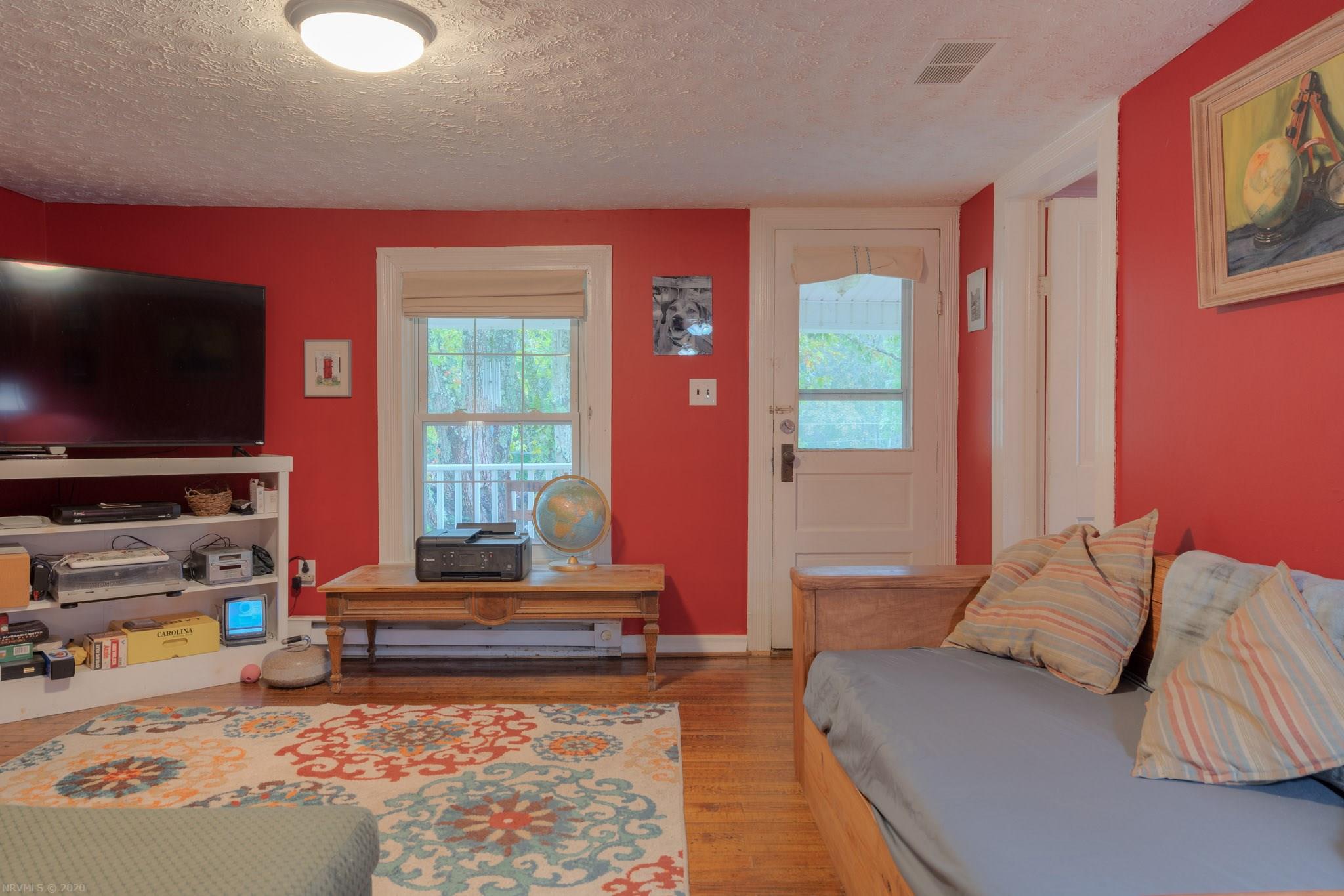 107 Lucas Road Newport, VA 24128 - Photo 7 of 53 Gallery Image 7