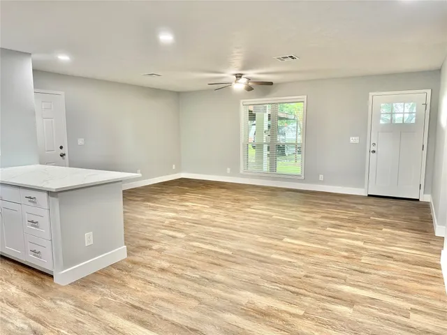 $1,800 | 16981 Highway 146, Liberty, TX 77575