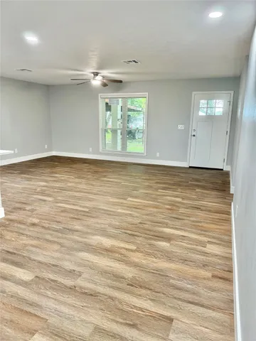 $1,800 | 16981 Highway 146, Liberty, TX 77575