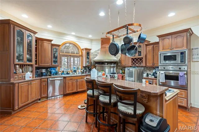 $1,800,000 | 1181 Highway 60, Poplar Bluff, MO 63901