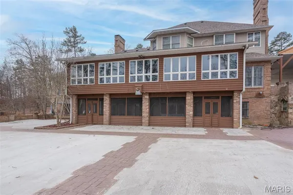 $1,800,000 | 1181 Highway 60, Poplar Bluff, MO 63901