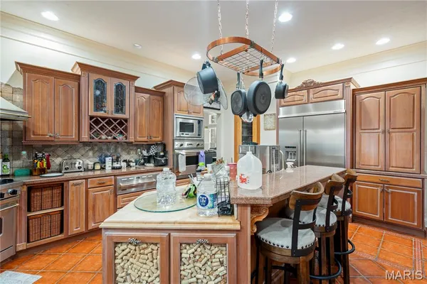 $1,800,000 | 1181 Highway 60, Poplar Bluff, MO 63901