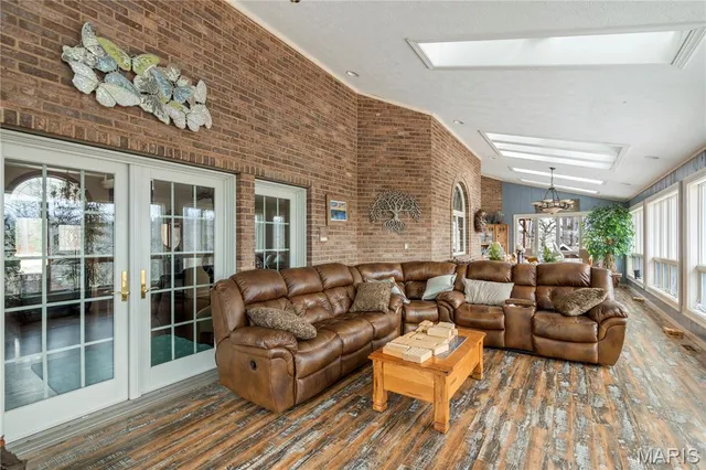 $1,800,000 | 1181 Highway 60, Poplar Bluff, MO 63901