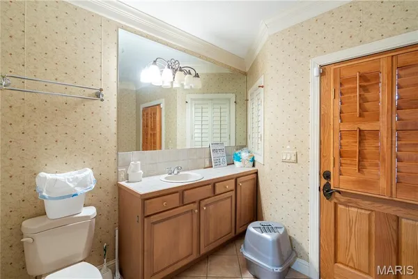 $1,800,000 | 1181 Highway 60, Poplar Bluff, MO 63901