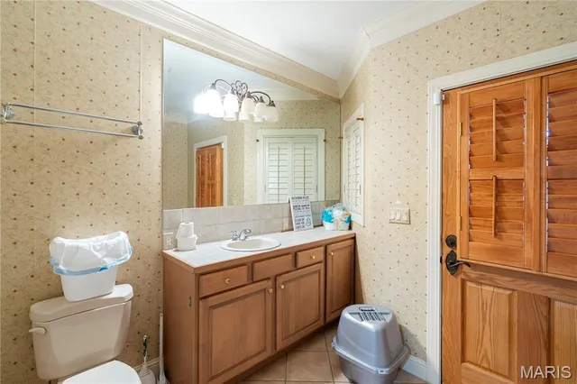 $1,800,000 | 1181 Highway 60, Poplar Bluff, MO 63901