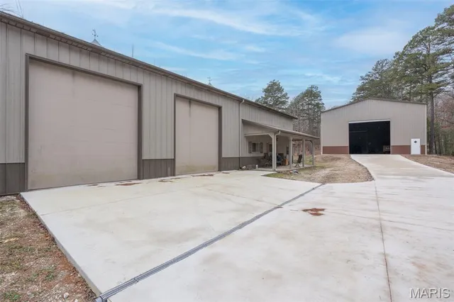 $1,800,000 | 1181 Highway 60, Poplar Bluff, MO 63901