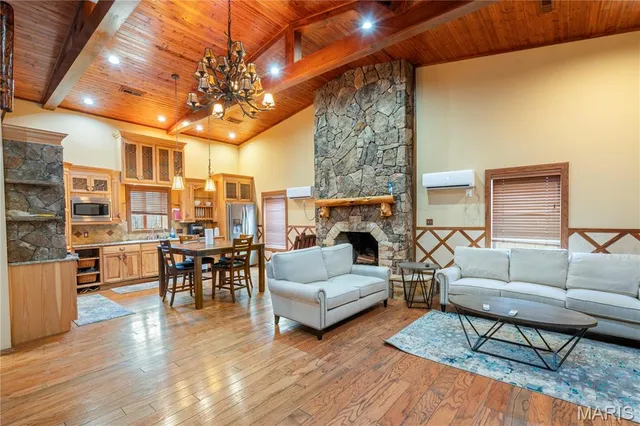 $1,800,000 | 1181 Highway 60, Poplar Bluff, MO 63901