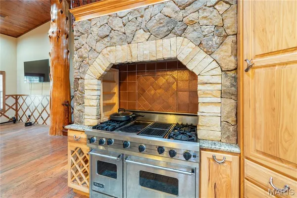 $1,800,000 | 1181 Highway 60, Poplar Bluff, MO 63901