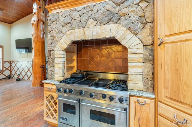 $1,800,000 | 1181 Highway 60, Poplar Bluff, MO 63901