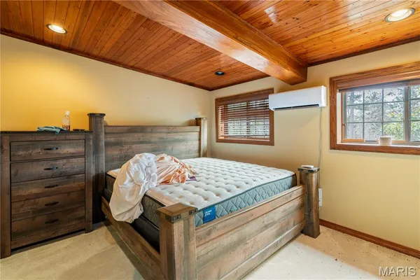 $1,800,000 | 1181 Highway 60, Poplar Bluff, MO 63901