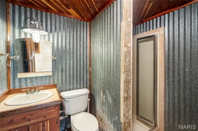 $1,800,000 | 1181 Highway 60, Poplar Bluff, MO 63901