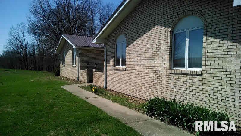 1440 Boyd Road Anna, IL 62906 - Photo 6 of 13 Gallery Image 6
