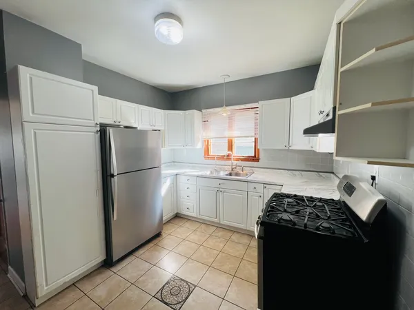 $1,750 | 3516 North Keating Avenue, Unit 1, Chicago, IL 60641