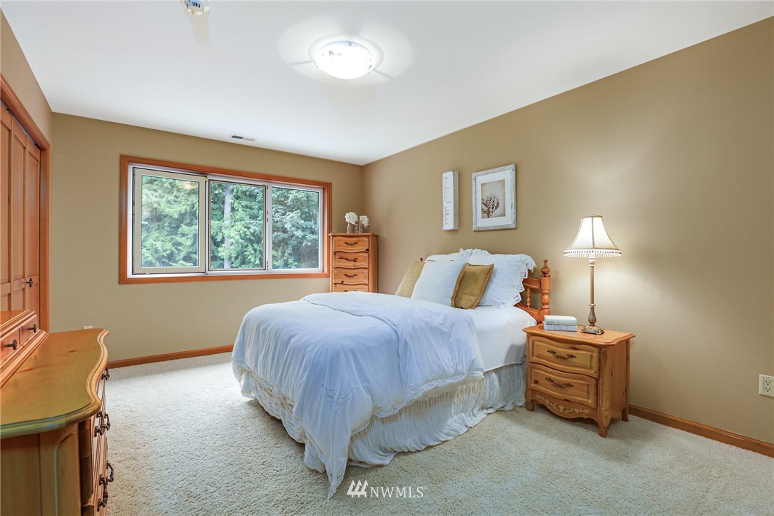 28725 Northeast Tolt Hill Road Carnation, WA 98014 - Photo 12 of 23 Gallery Image 12
