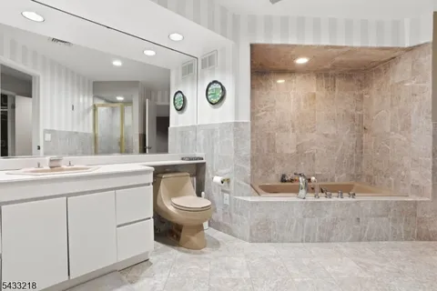 $1,399,000 | 1 Timber Rock Court, Cedar Grove, NJ 07009