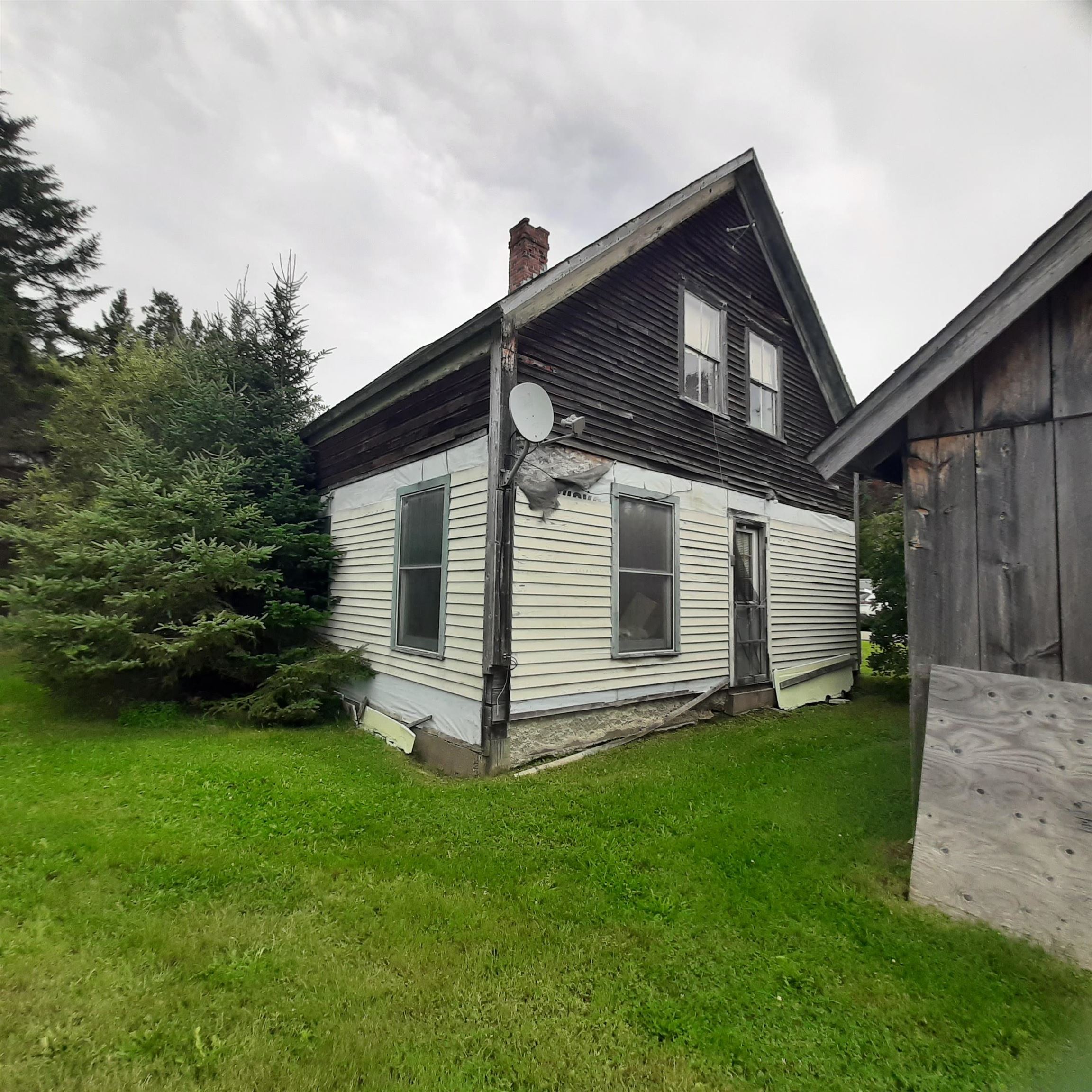 605 Hill Road Pittsburg, NH 03592 - Photo 9 of 13 Gallery Image 9