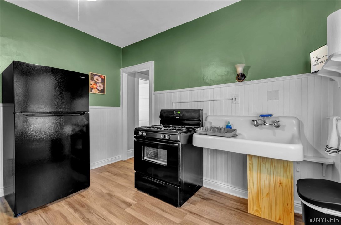 63 Granger Place Buffalo, NY 14222 - Photo 32 of 42 Upper Kitchen