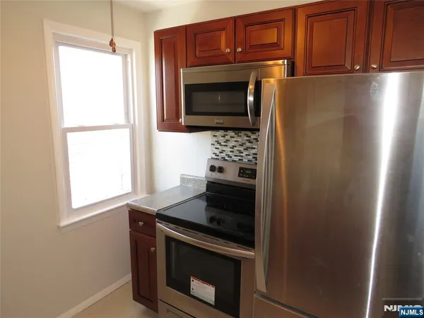 $2,100 | 11 Louis Street, Unit 2, Lodi, NJ 07644