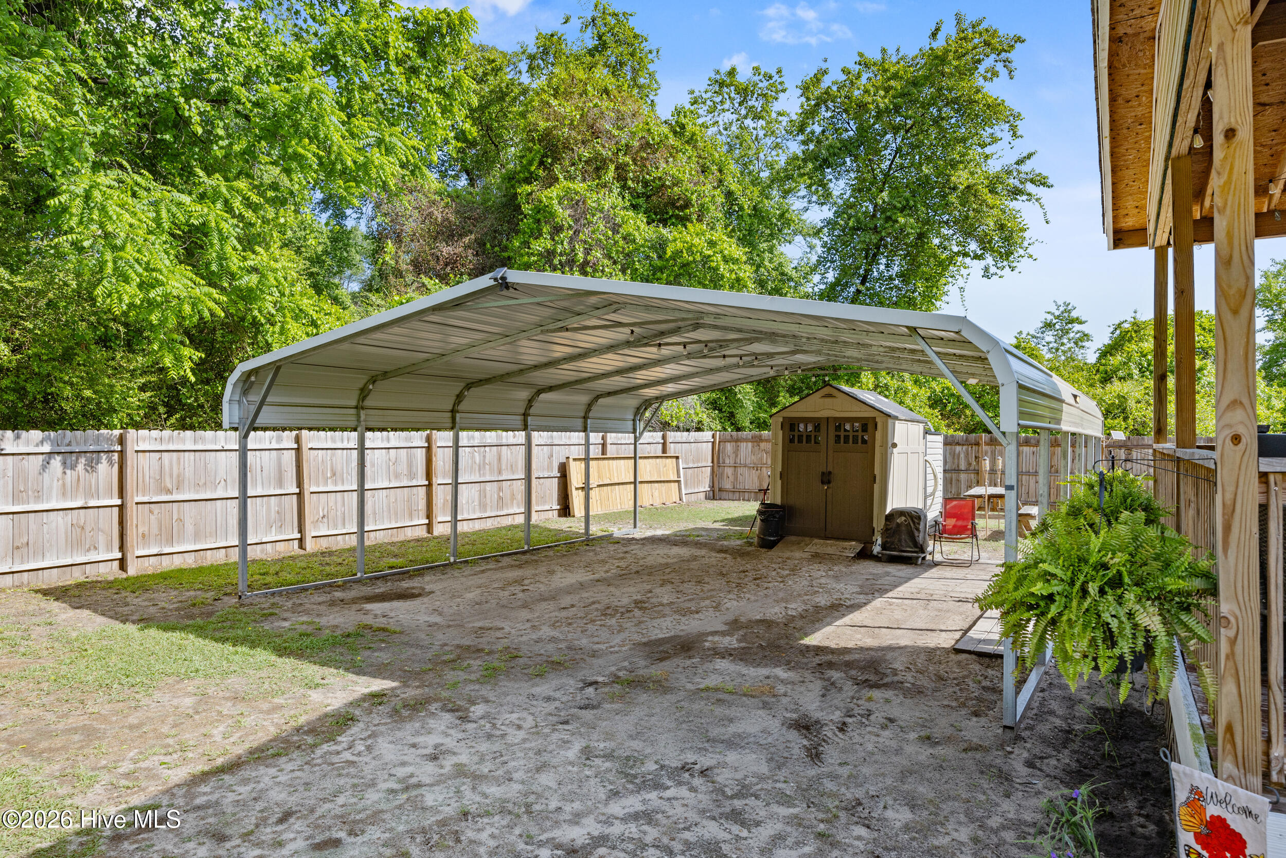 910 Beasley's Mill Road Warsaw, NC 28398 - Photo 4 of 24 4_garage