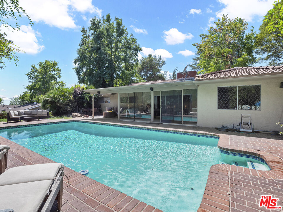 4818 Matley Road La Canada Flintridge, CA 91011 - Photo 32 of 44