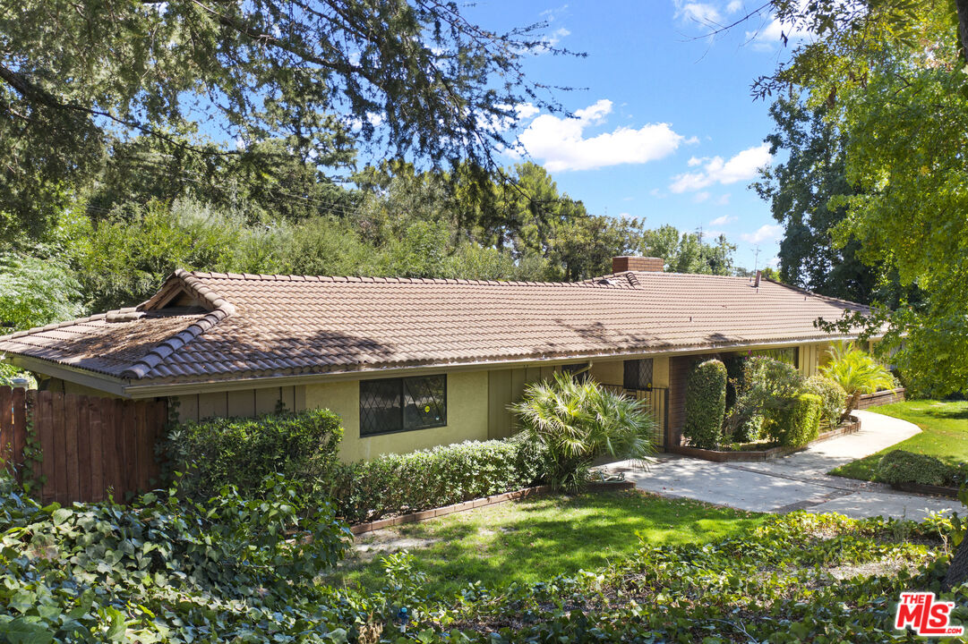 4818 Matley Road La Canada Flintridge, CA 91011 - Photo 40 of 44