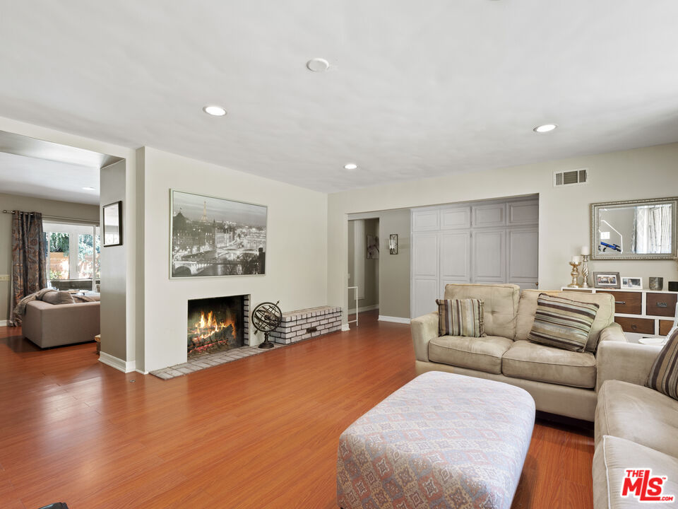 4818 Matley Road La Canada Flintridge, CA 91011 - Photo 5 of 44