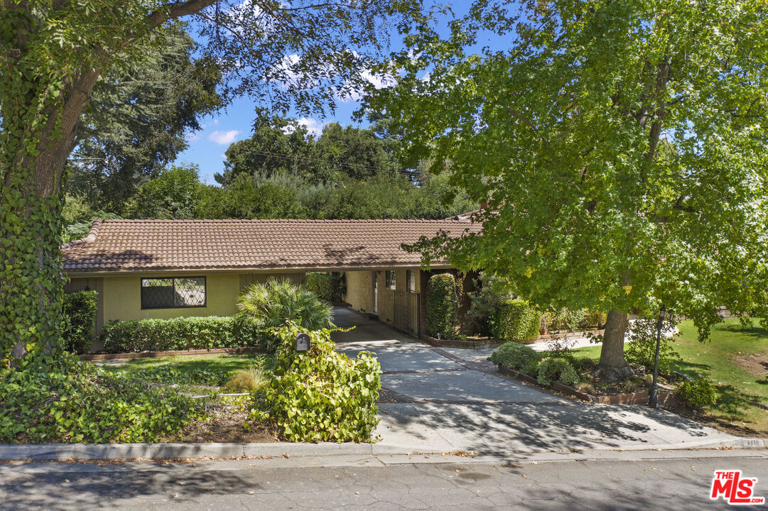 4818 Matley Road La Canada Flintridge, CA 91011 - Photo 41 of 44