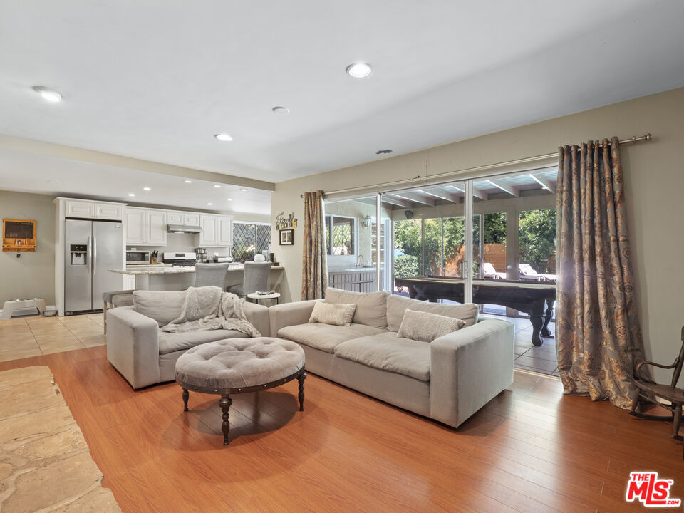 4818 Matley Road La Canada Flintridge, CA 91011 - Photo 8 of 44