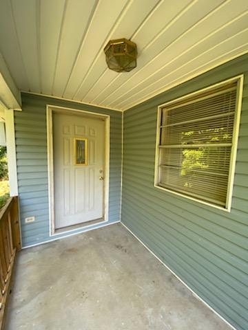 133 Marsee Spring Road Cumberland Gap, TN 37724 - Photo 2 of 9 front porch