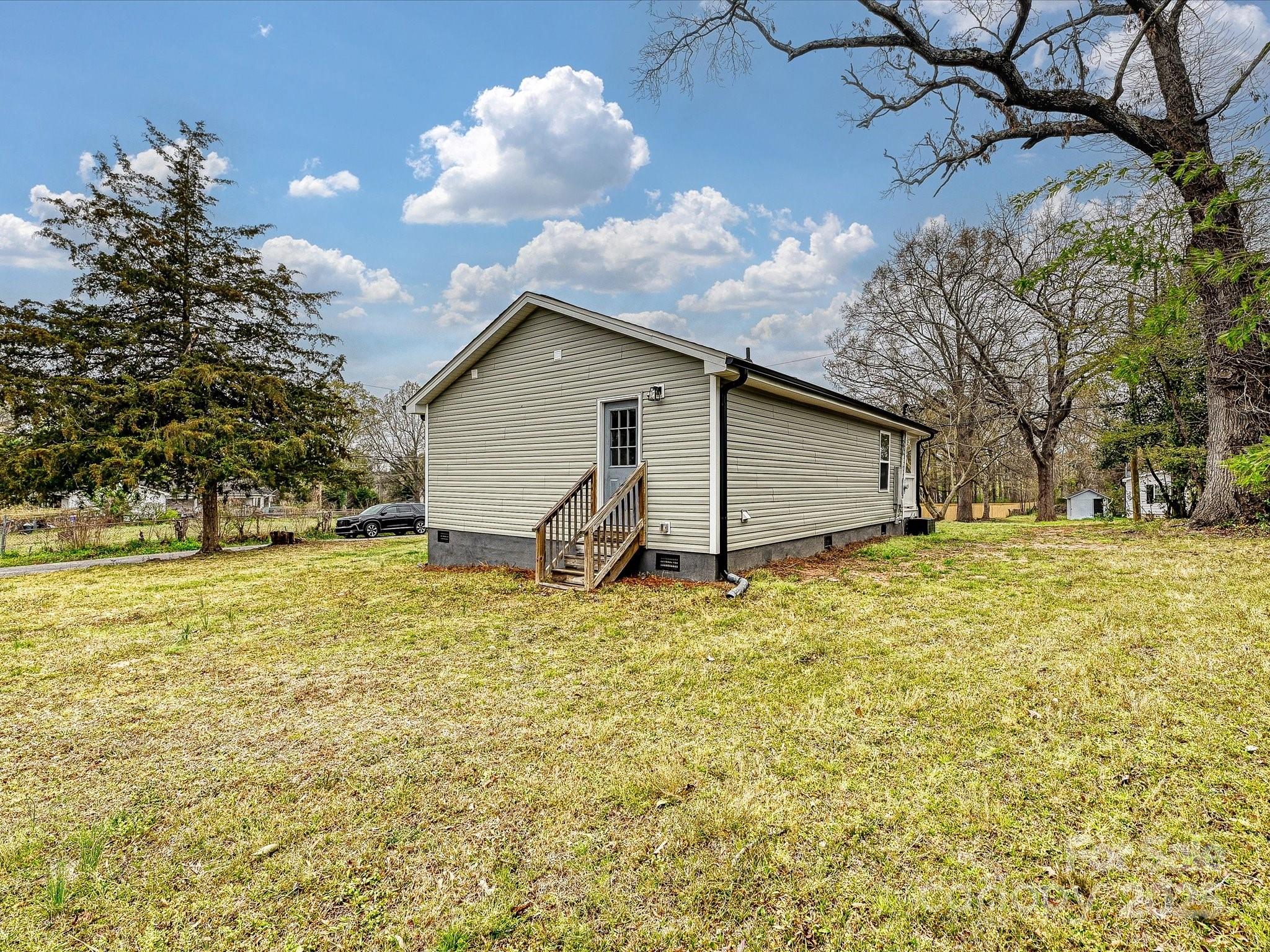 227 Queens Road Gastonia, NC 28052 - Photo 24 of 26 Gallery Image 24