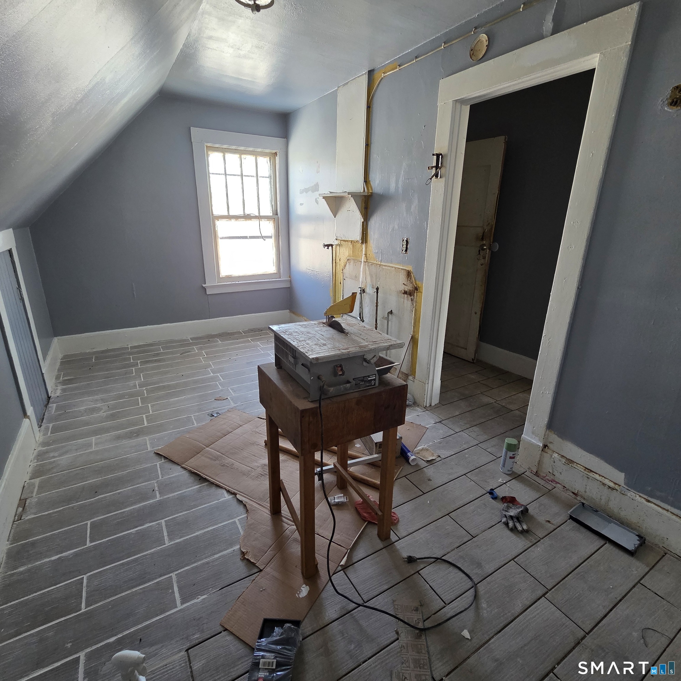 18 Darby Street Bloomfield, CT 06002 - Photo 11 of 14 Third Floor Kitchen Area