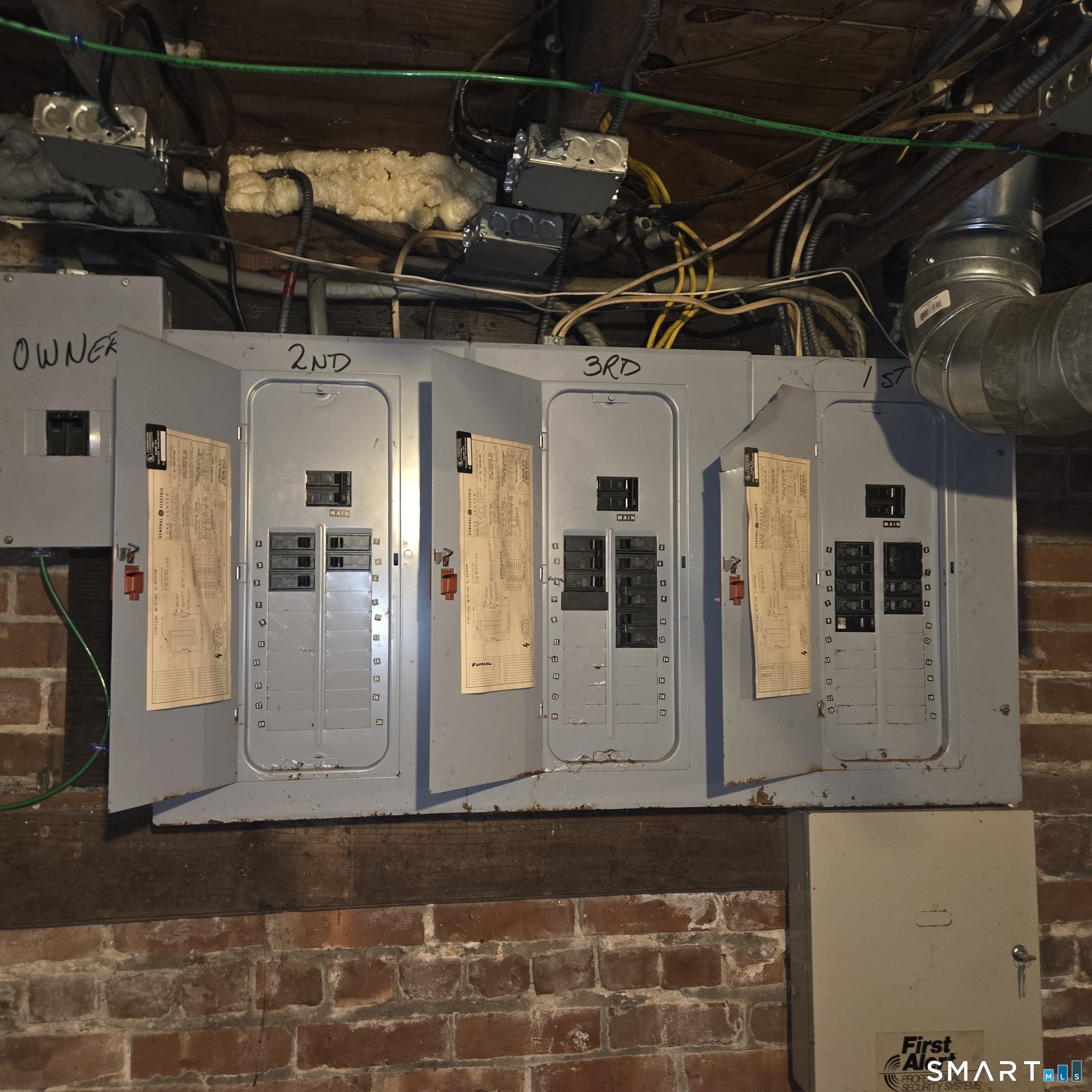 18 Darby Street Bloomfield, CT 06002 - Photo 29 of 33 a view of utility room
