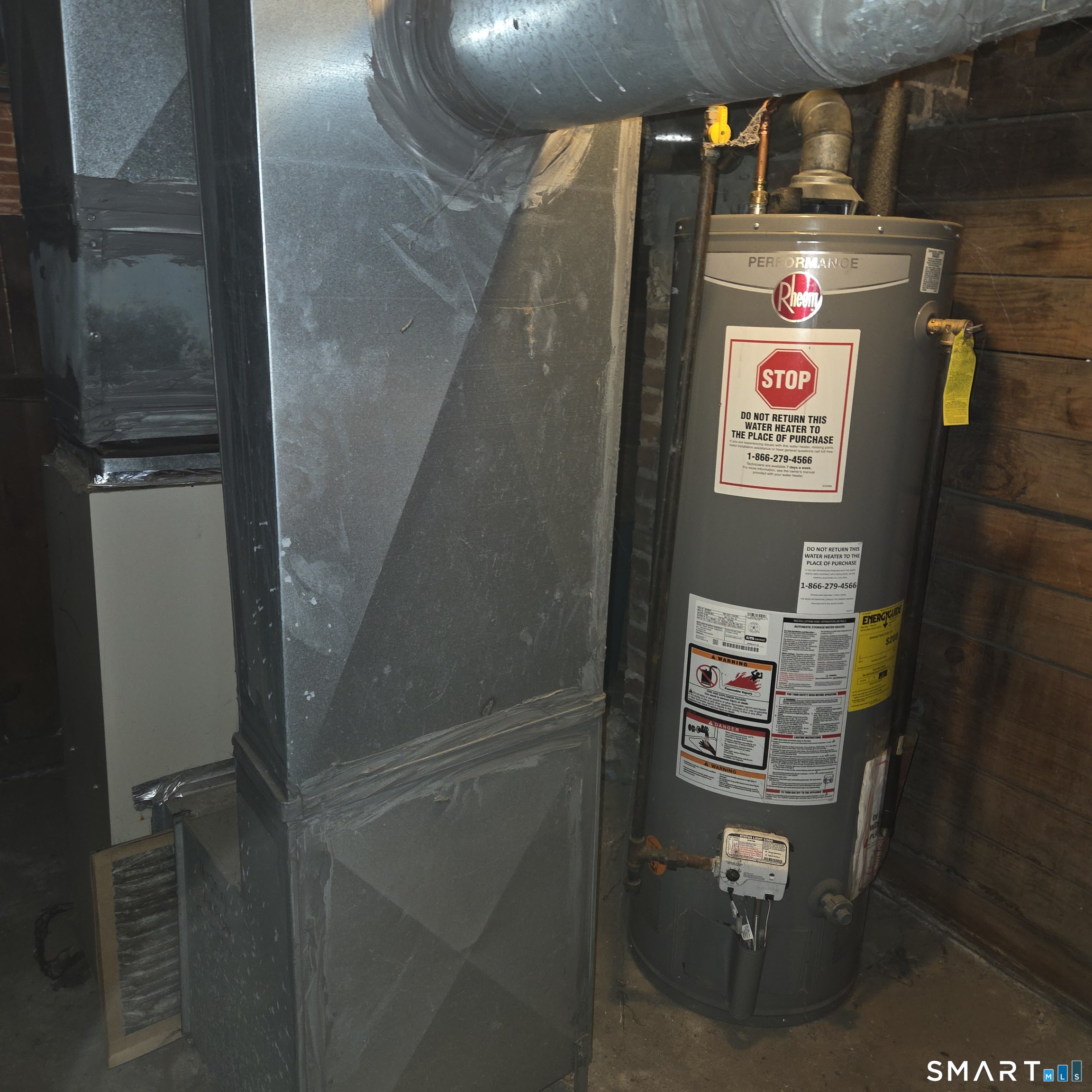 18 Darby Street Bloomfield, CT 06002 - Photo 33 of 33 a close view of water heater