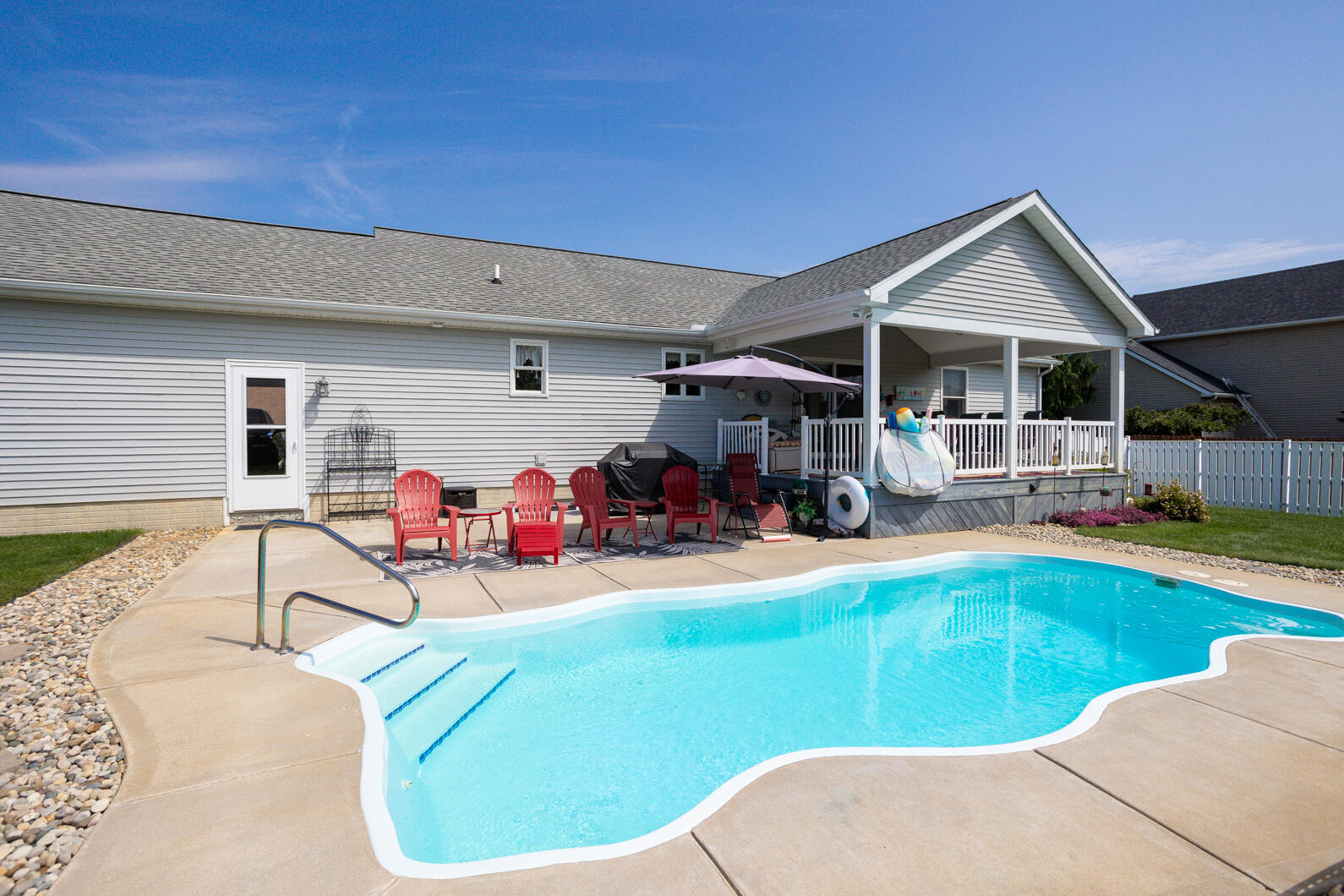 7970 Wadding Drive Onsted, MI 49265 - Photo 4 of 50 patio/pool