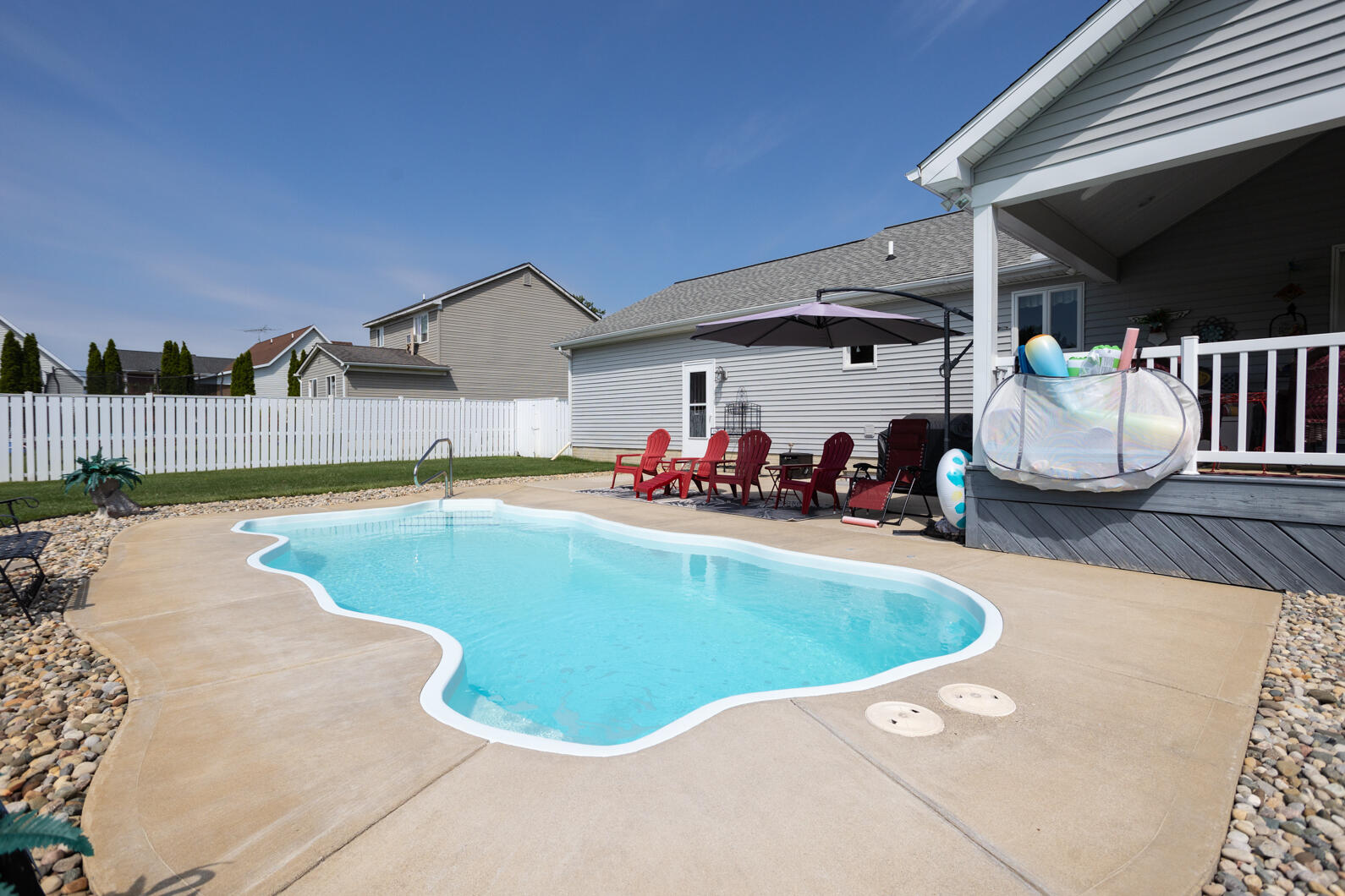 7970 Wadding Drive Onsted, MI 49265 - Photo 43 of 50 Salt water Pool