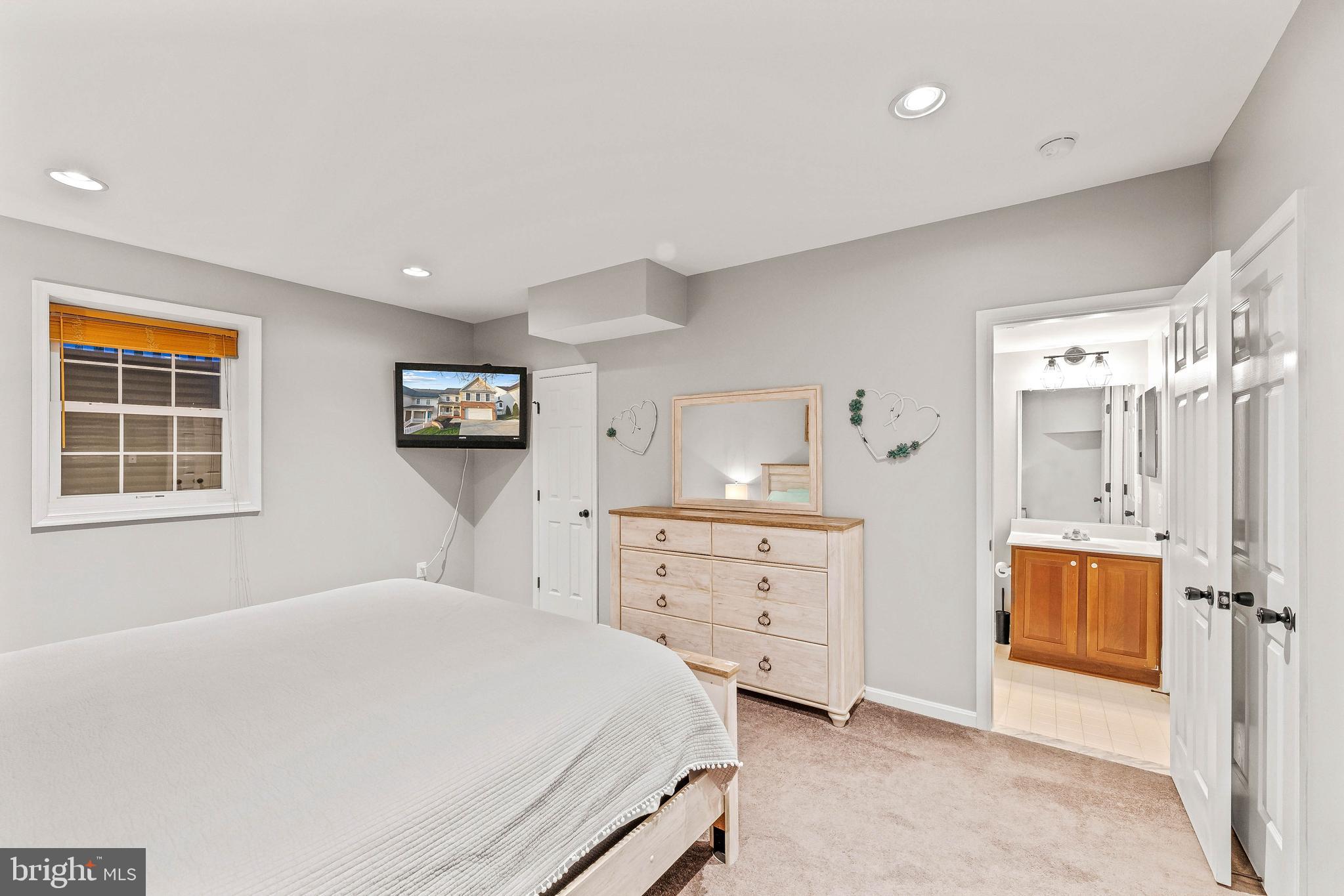 1515 Rising Ridge Road Mount Airy, MD 21771 - Photo 35 of 41 Gallery Image 35