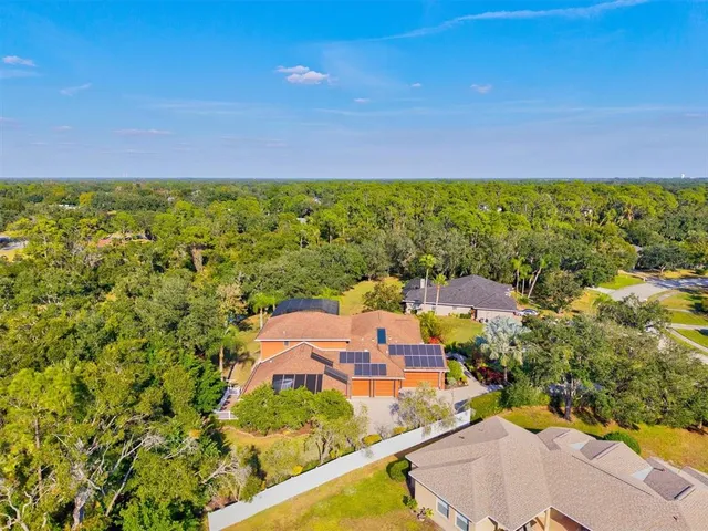 $1,275,000 | 13609 18th Place East, Bradenton, FL 34212
