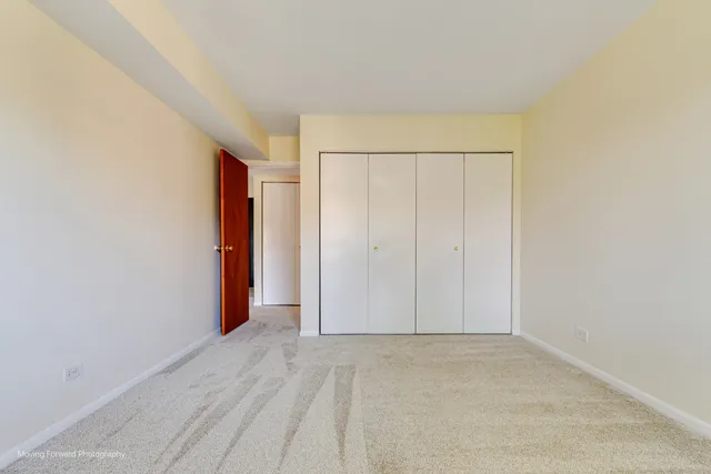 $165,000 | 450 North Main Street, Unit S307A, Wauconda, IL 60084