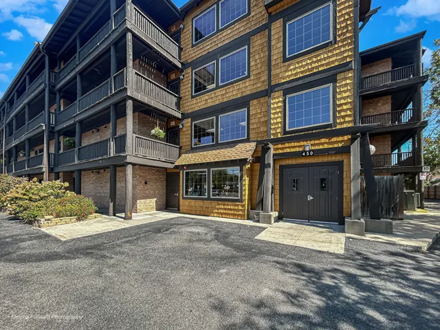 $165,000 | 450 North Main Street, Unit S307A, Wauconda, IL 60084